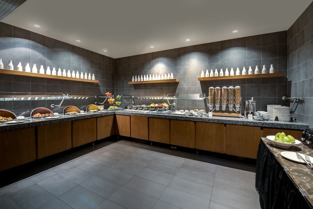 뷔페 아침 식사