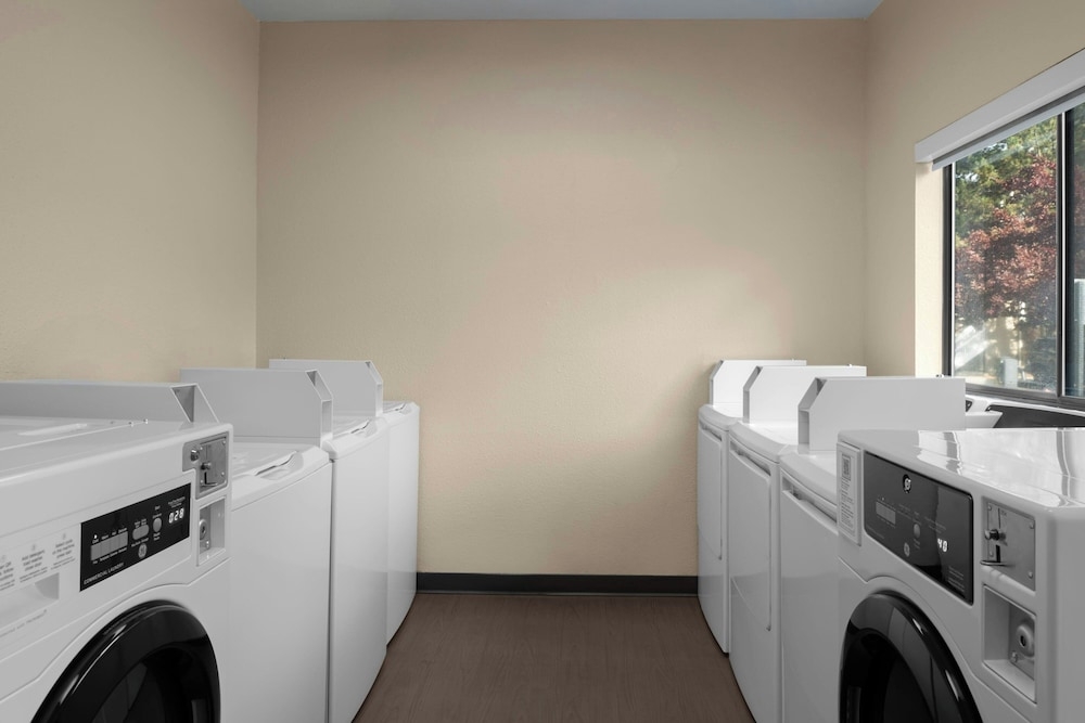 숙박 시설 내 편의 시설/서비스