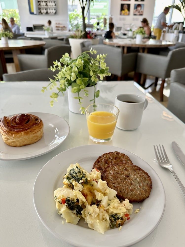 뷔페 아침 식사