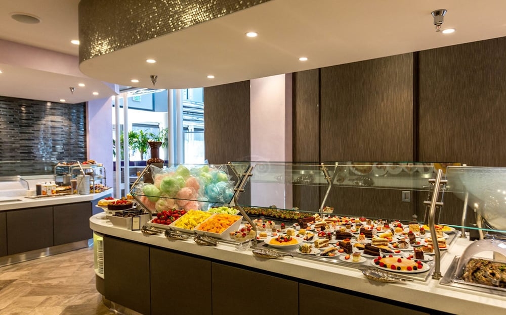 뷔페 아침 식사