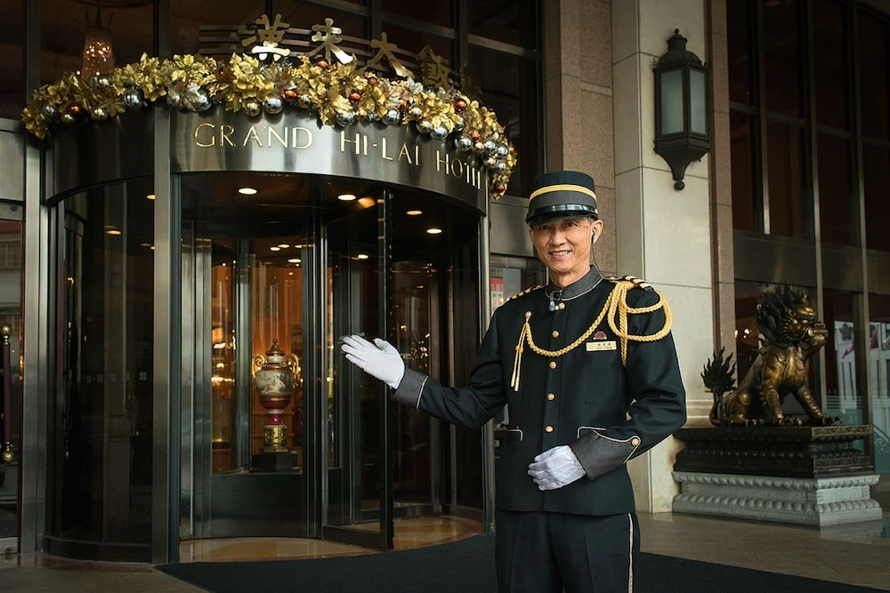숙박 시설 입구