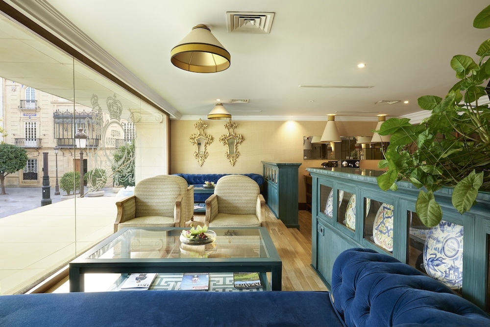 로비 좌석 공간