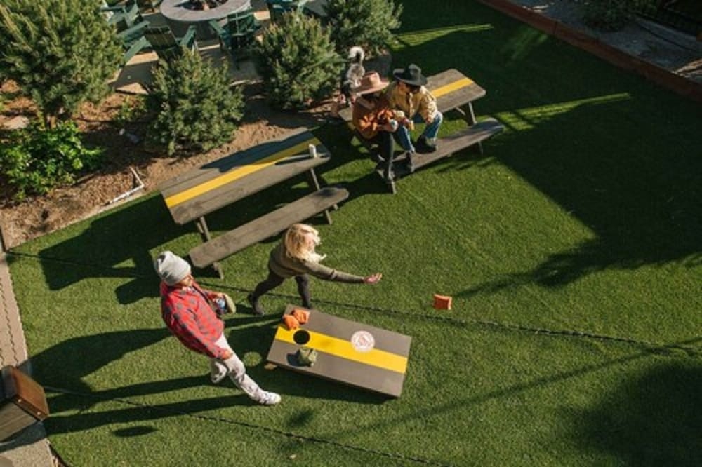 숙박 시설 구내