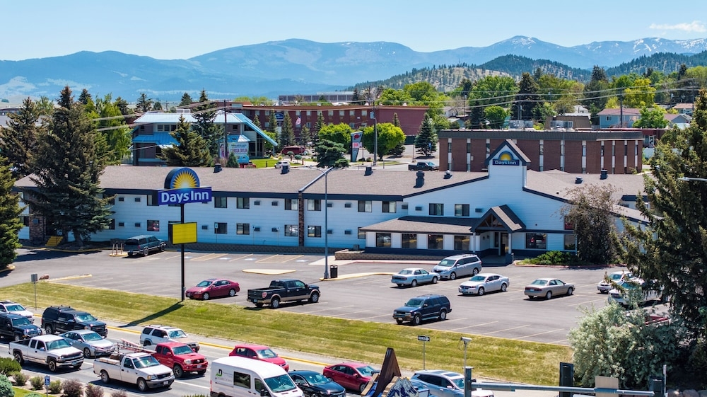 숙박 시설 정면