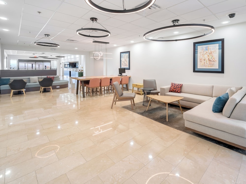 로비 좌석 공간