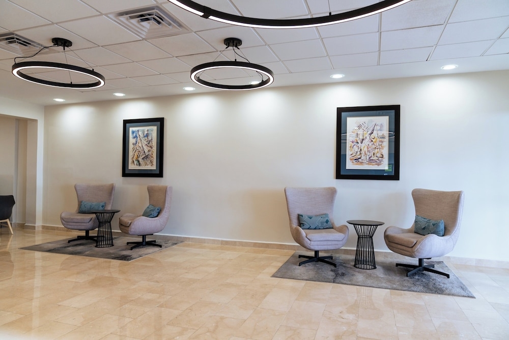 로비 좌석 공간