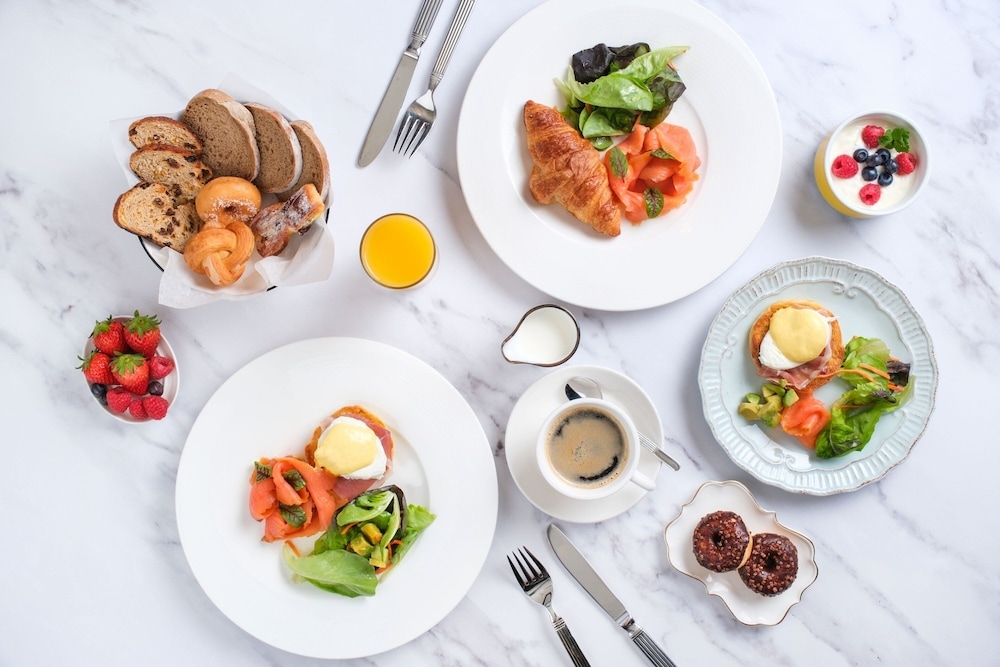 뷔페 아침 식사