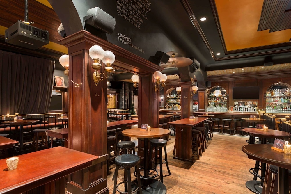 바(숙박 시설 내)