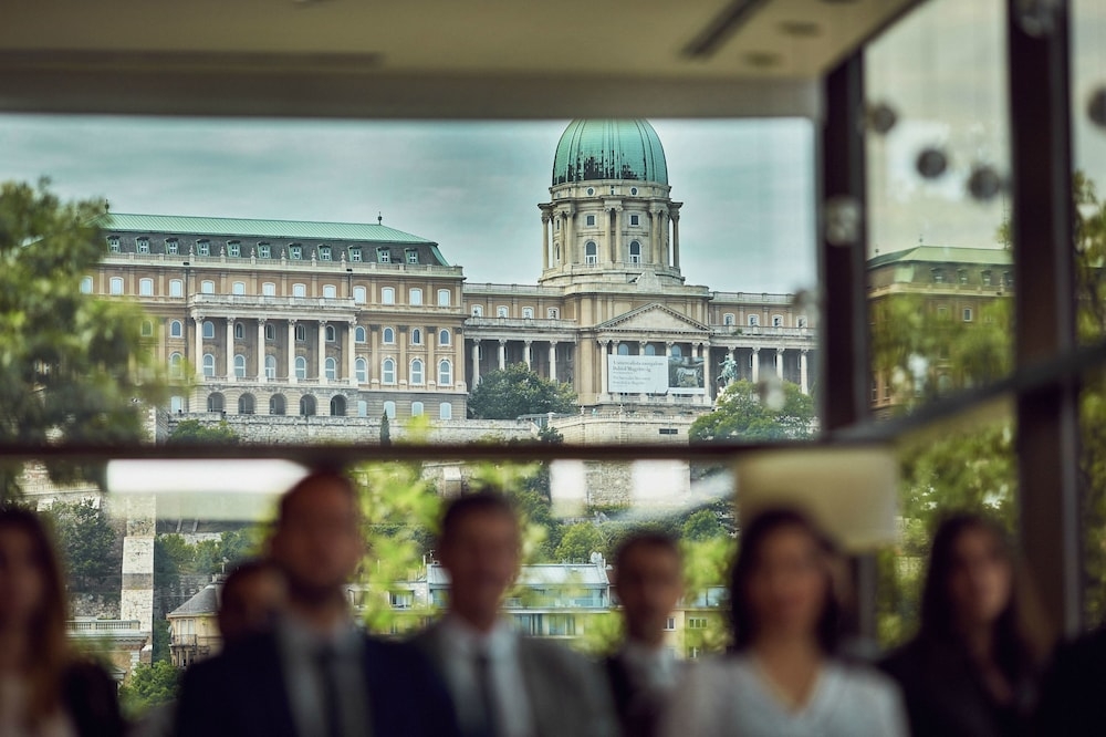 숙박 시설의 전망