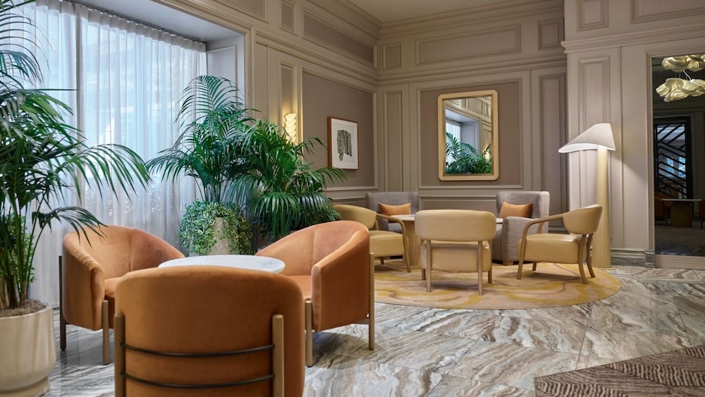 로비 좌석 공간