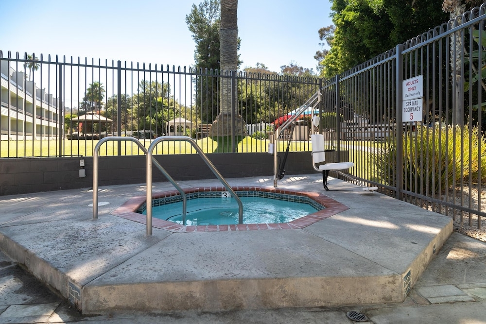 야외 스파 욕조