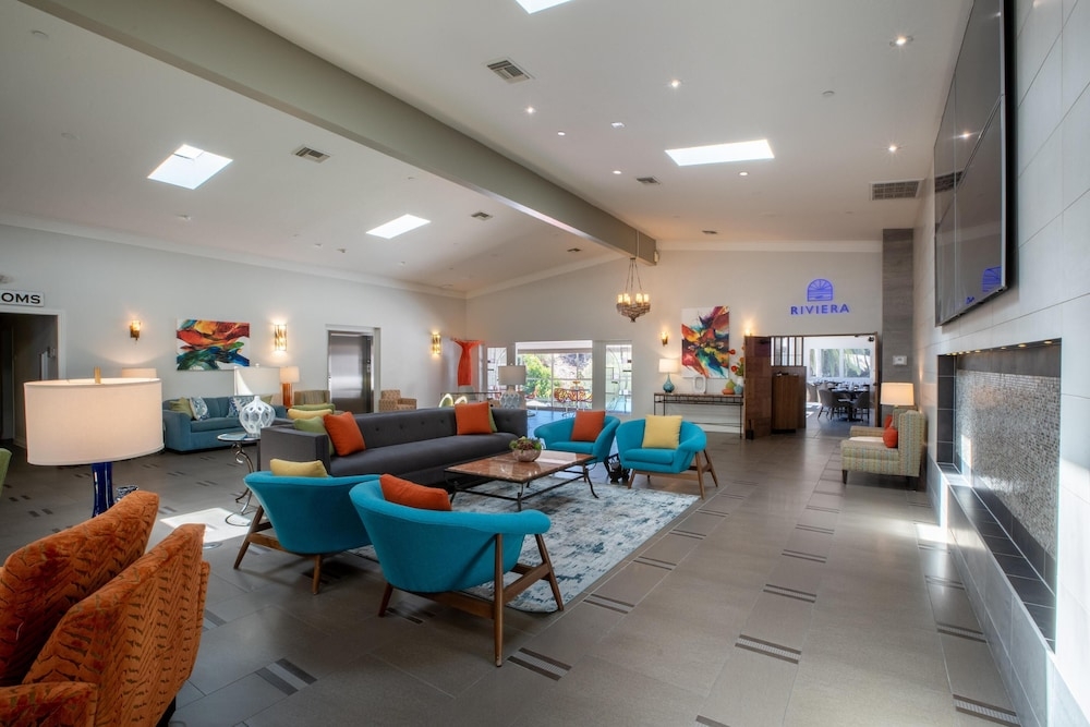 로비 좌석 공간