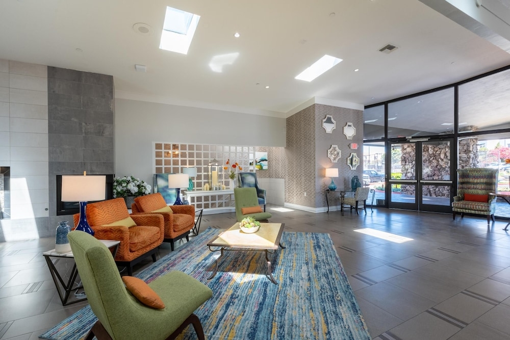 로비 좌석 공간