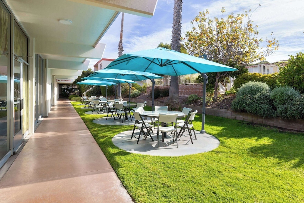 숙박 시설 내 편의 시설/서비스