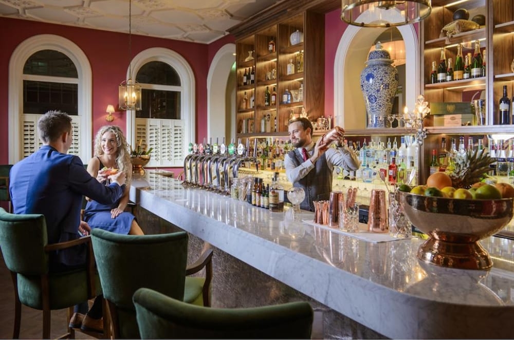 바(숙박 시설 내)