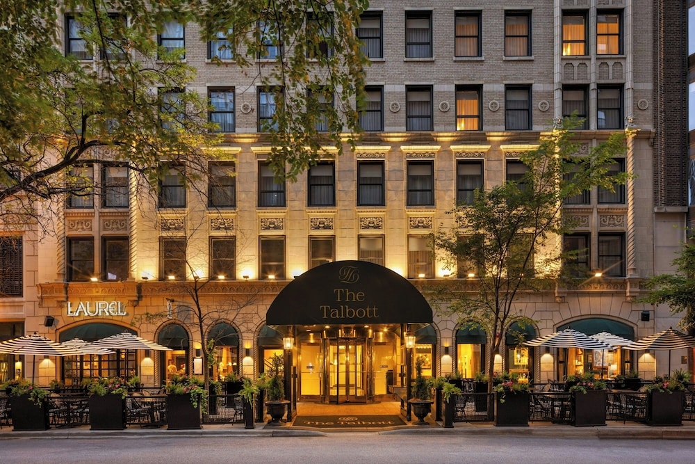 숙박 시설의 전망