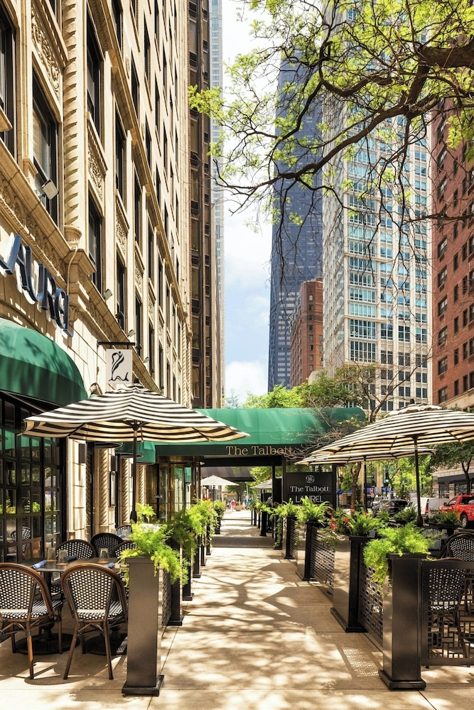 숙박 시설의 전망