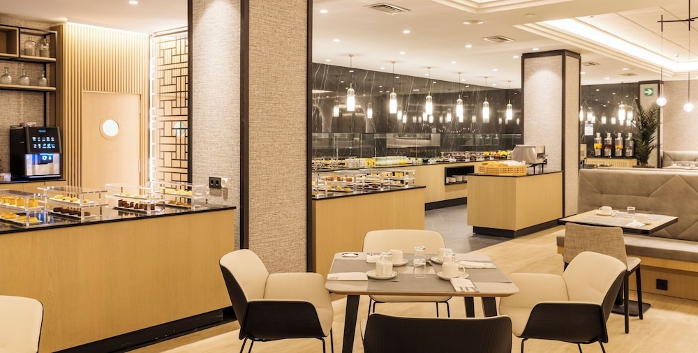 뷔페 아침 식사