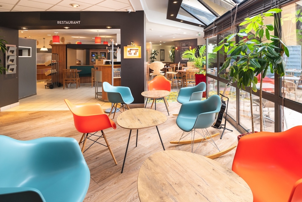 로비 좌석 공간