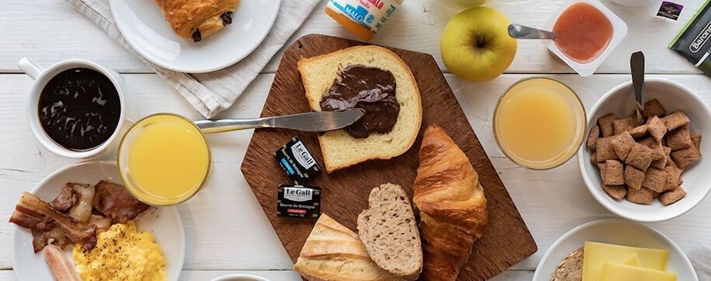 뷔페 아침 식사