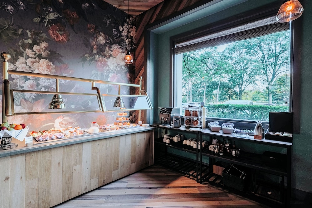 뷔페 아침 식사