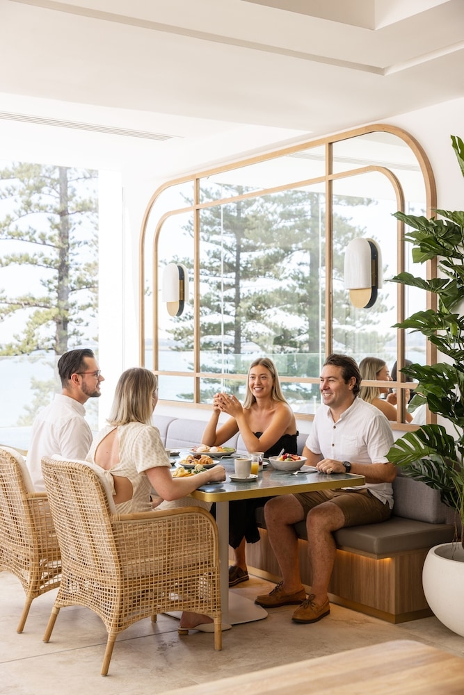 뷔페 아침 식사