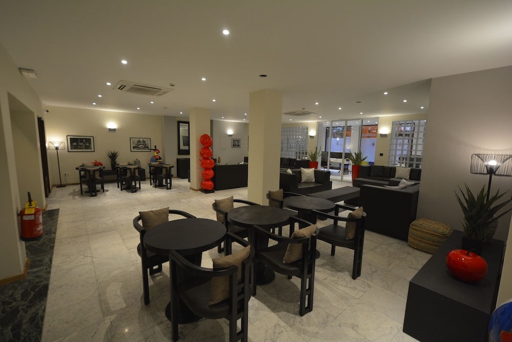 로비 좌석 공간