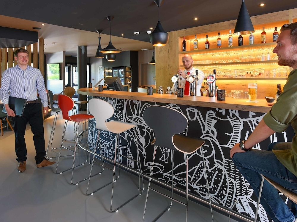 바(숙박 시설 내)