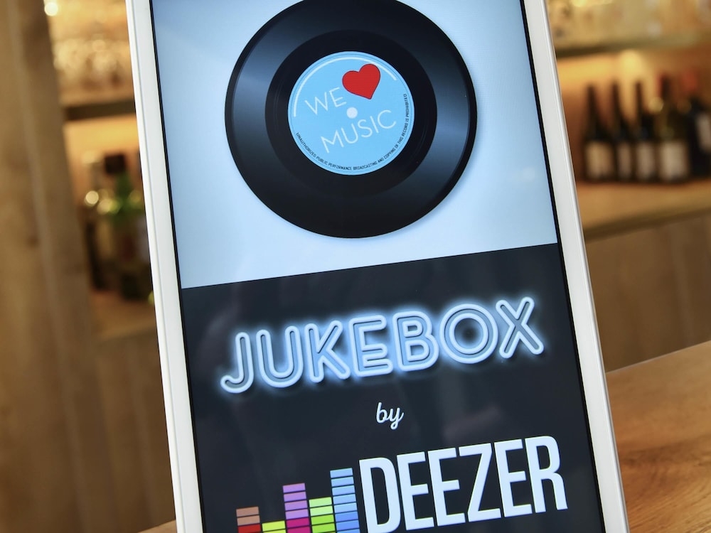 바(숙박 시설 내)