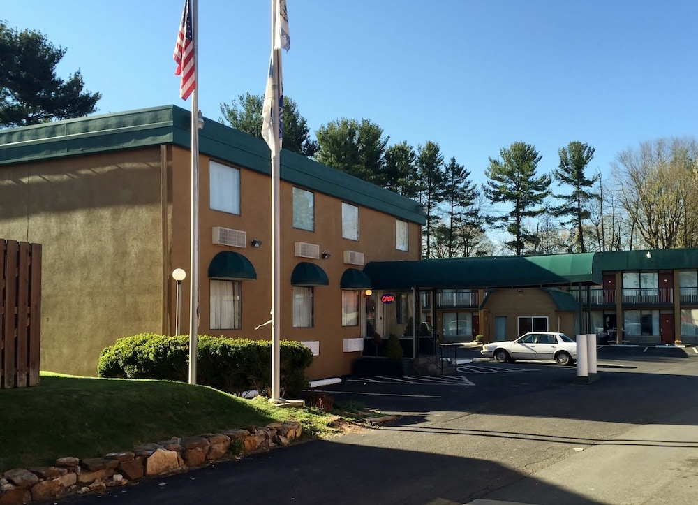 숙박 시설 입구