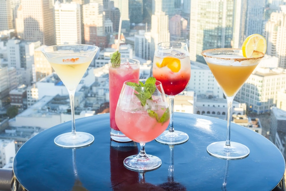 바(숙박 시설 내)