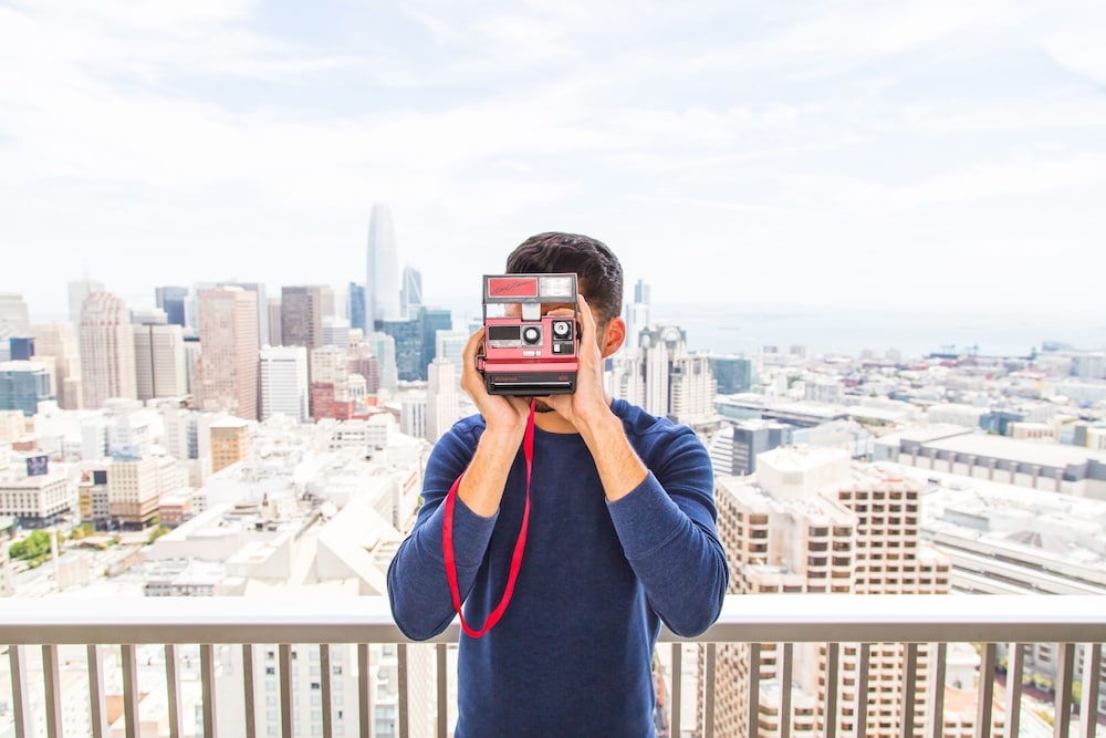 숙박 시설에서 보는 시내 전망