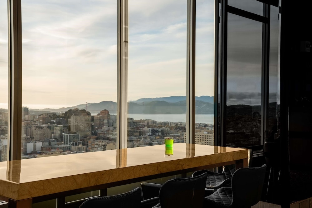 바(숙박 시설 내)