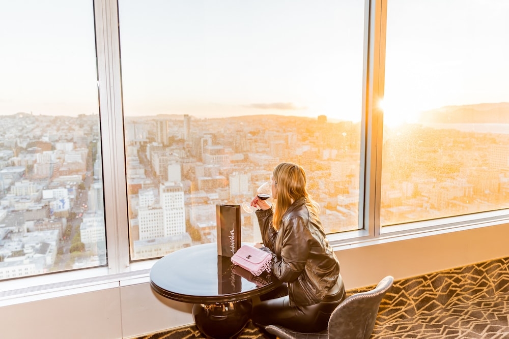 바(숙박 시설 내)