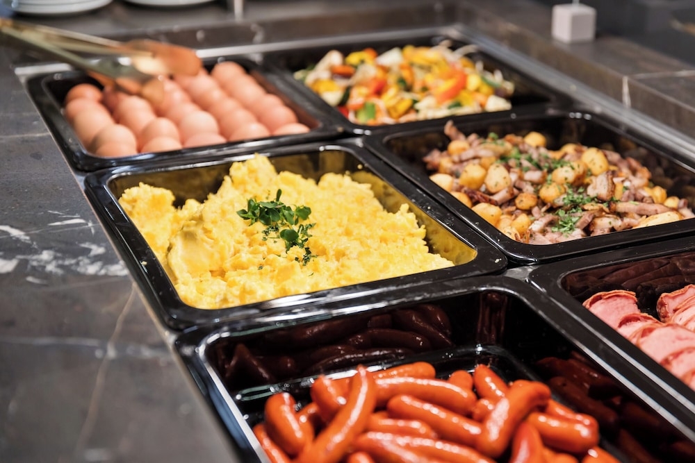 뷔페 아침 식사