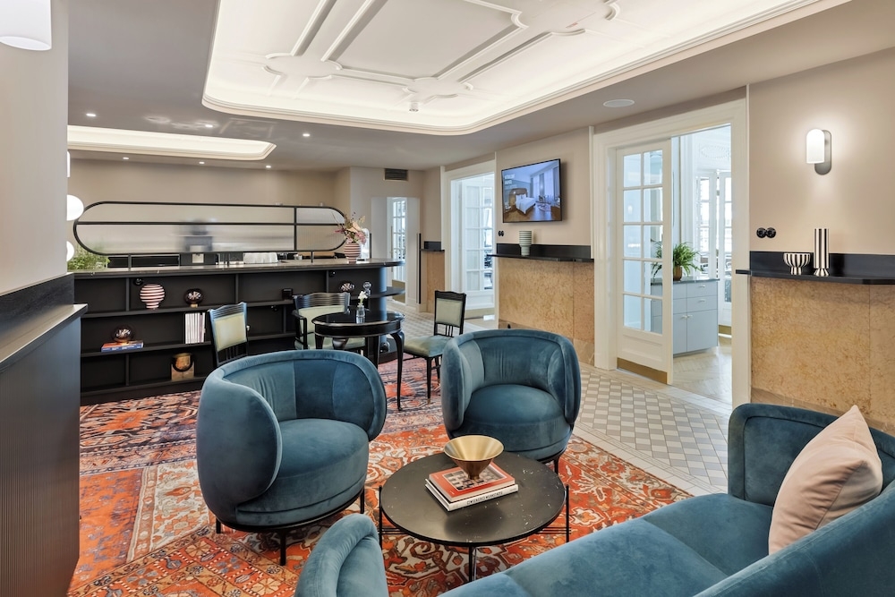 로비 좌석 공간