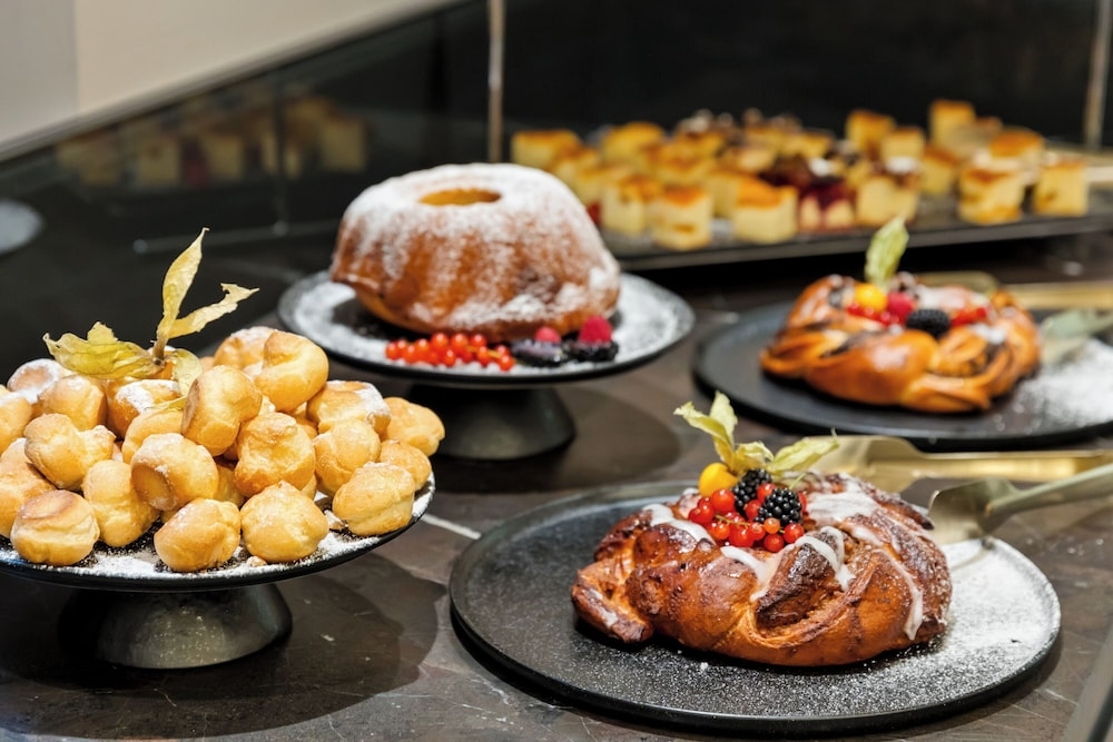 뷔페 아침 식사