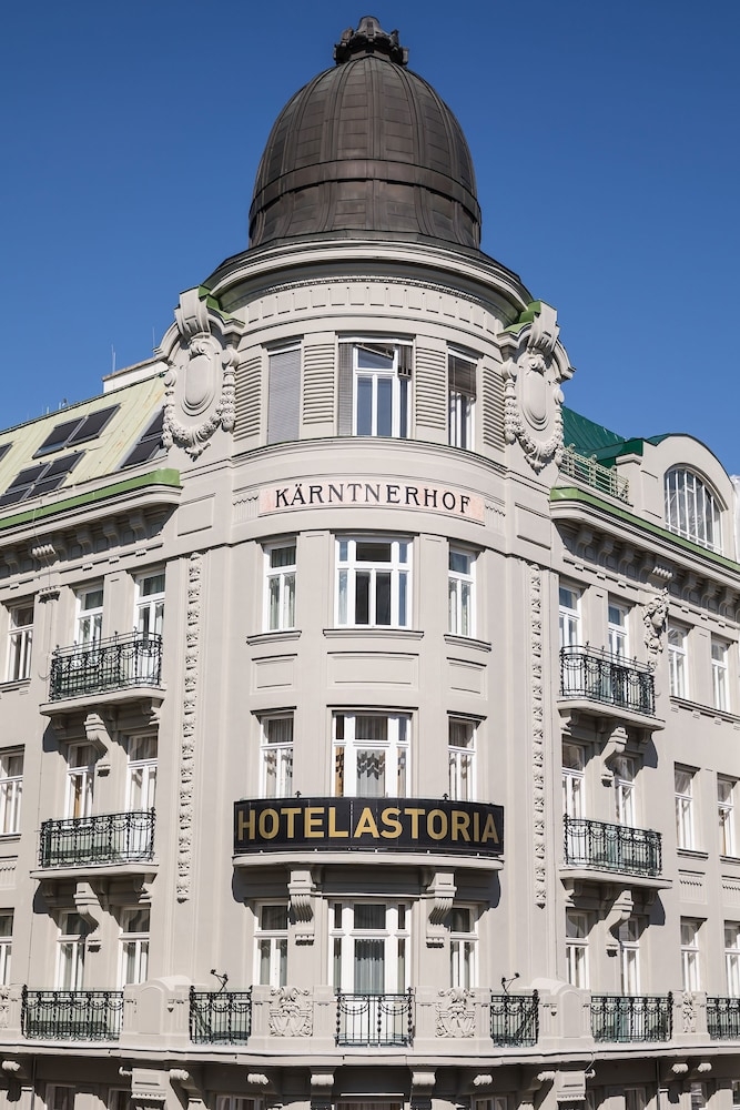 숙박 시설 정면