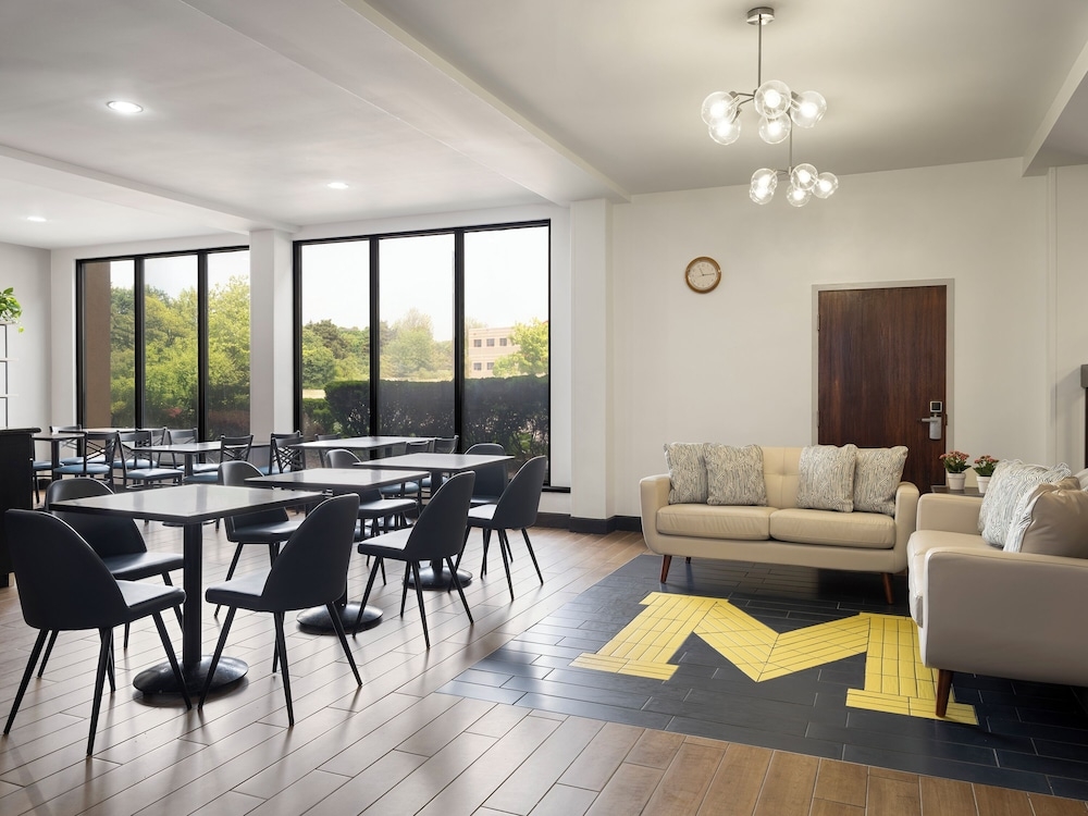 로비 좌석 공간