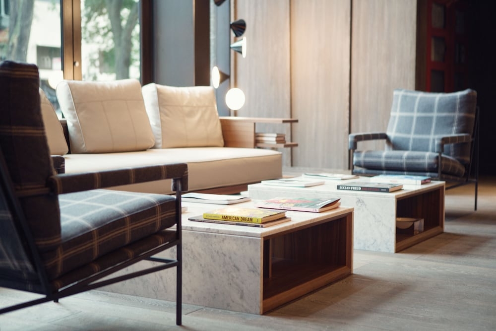 로비 좌석 공간