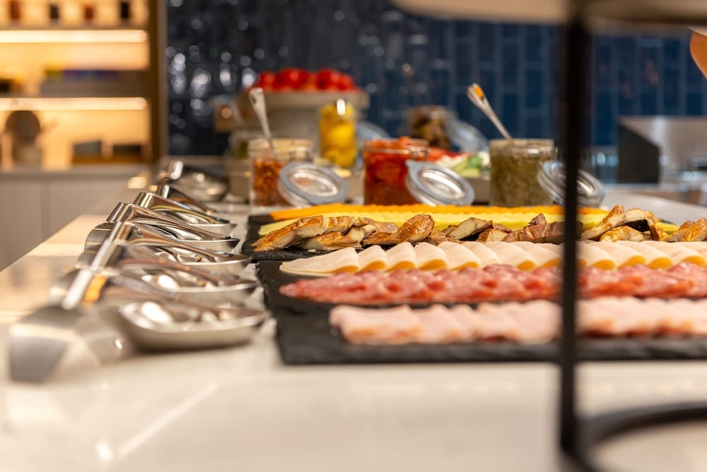 뷔페 아침 식사