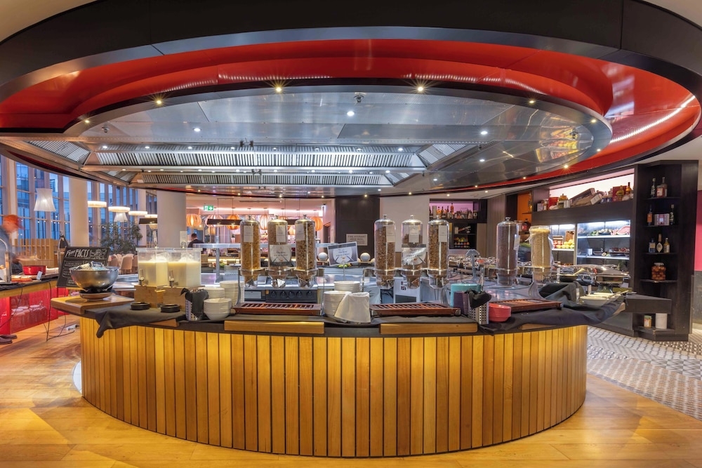 뷔페 아침 식사