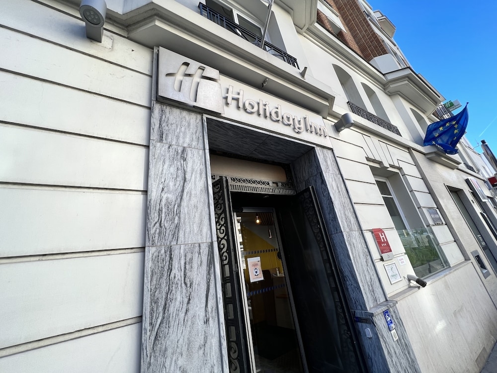 숙박 시설 정면