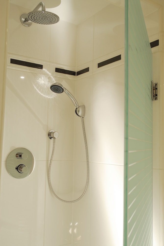 욕실 샤워