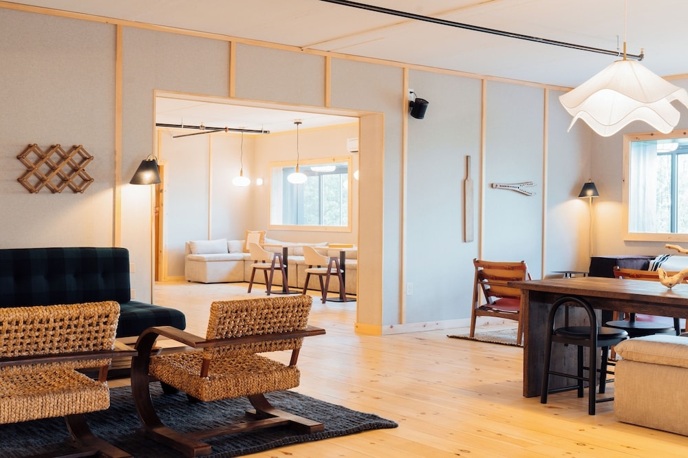 로비 좌석 공간