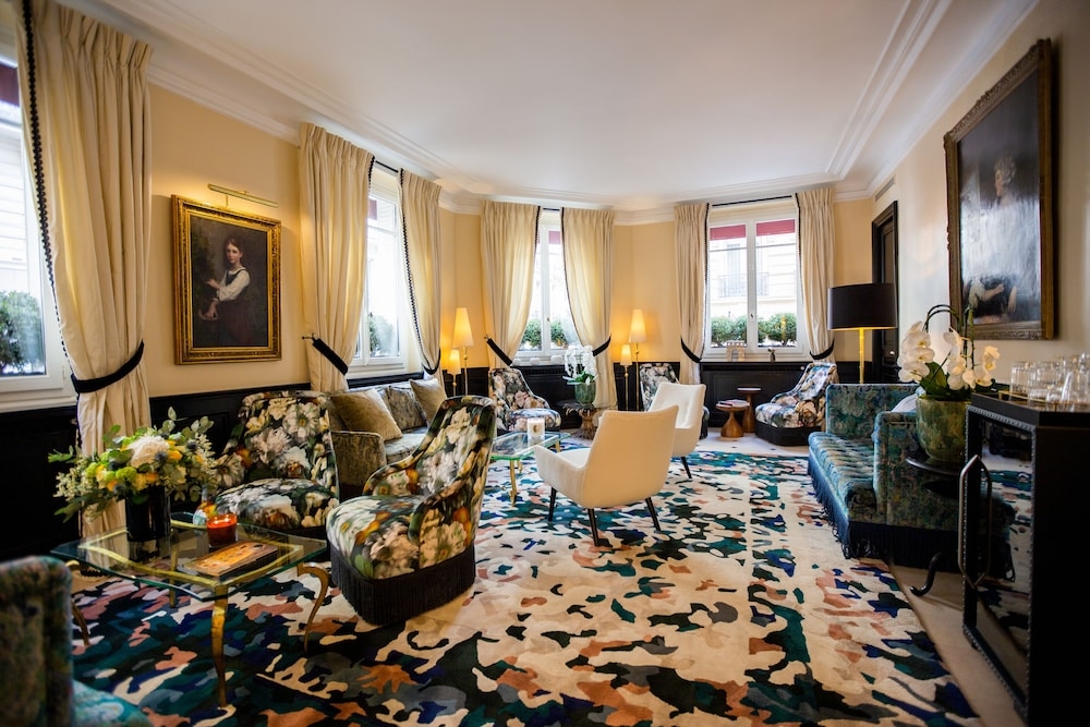 로비 좌석 공간