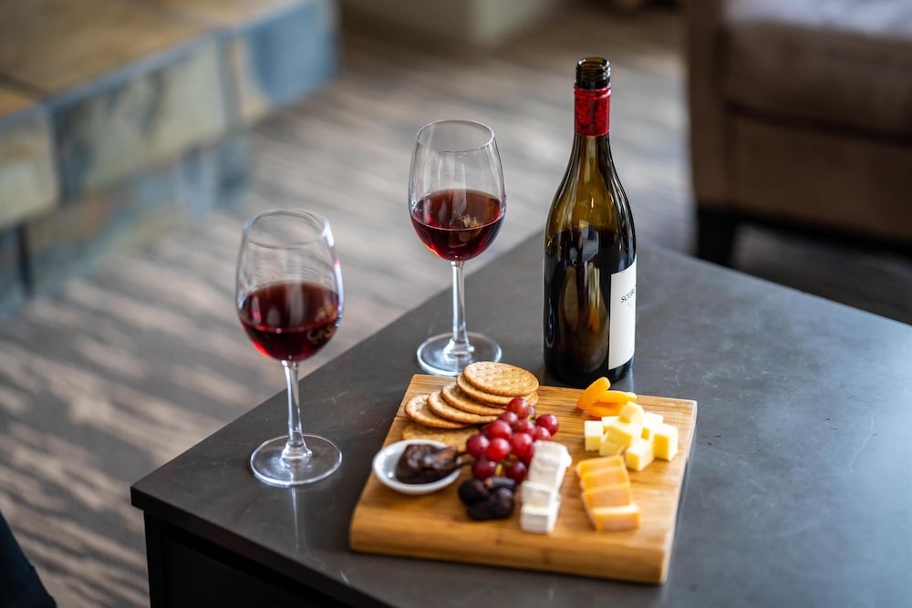 객실 내 식사 공간