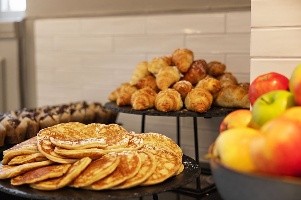 뷔페 아침 식사