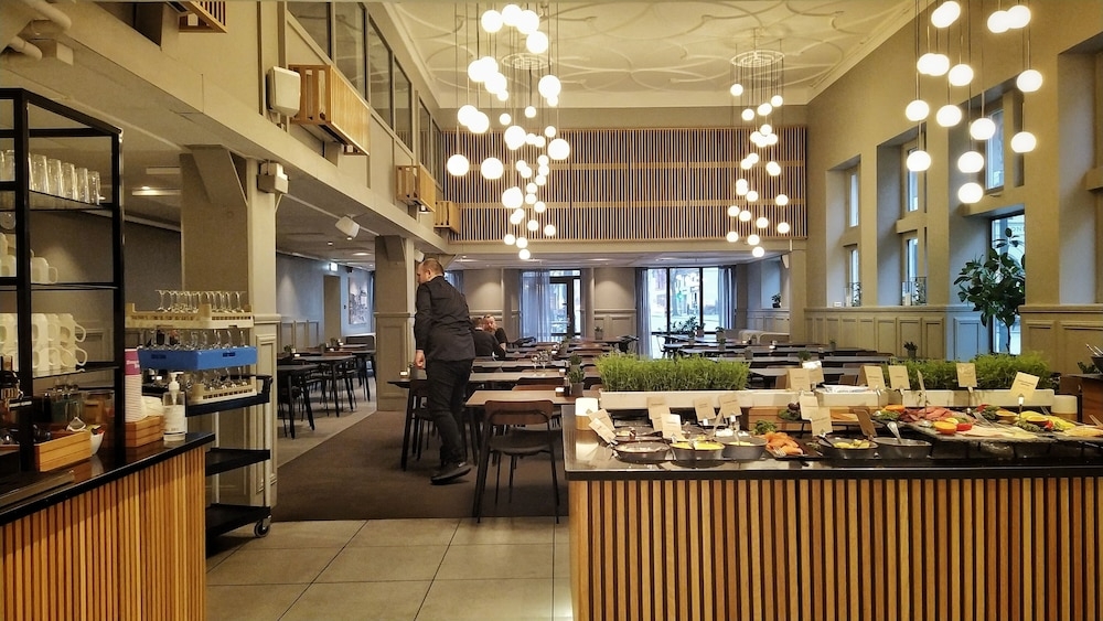 뷔페 아침 식사