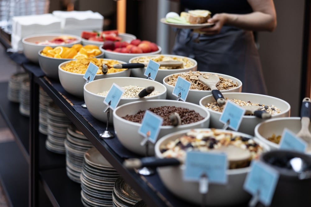 뷔페 아침 식사